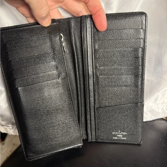Graphite LV Damier Long Wallet - Picture 2 of 10